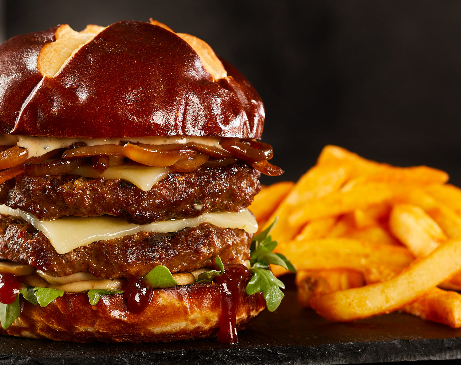 Don Lee Farms pub-style Angus burger for foodservice